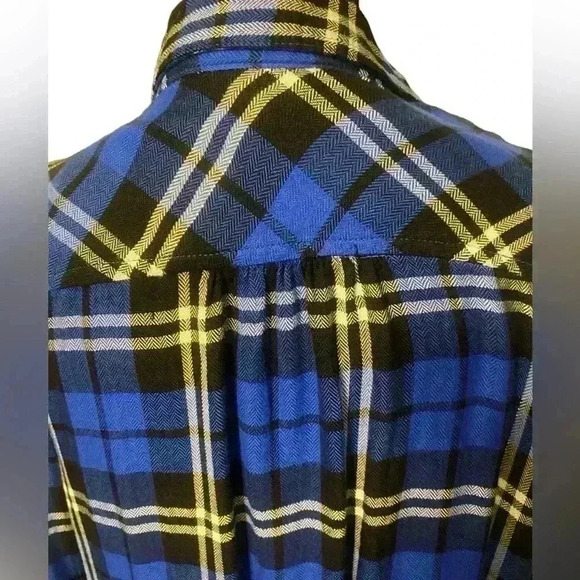 Est 1946 button down shirt in plaid in blue cream black with touches of silver - Picture 5 of 9